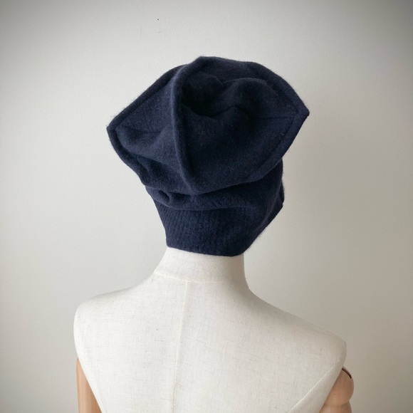 joodito origami crown 100% cashmere sweater hat felted bucket beanie dark blue main image 4